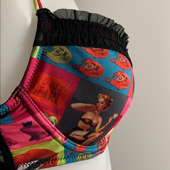 Cute Rock and Roll Bra with Lace - Picture 3 of 6